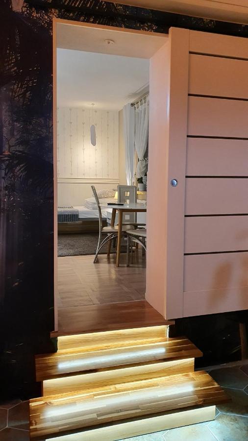 Stara Szkola W Weremowicach Appartement Weremowice Buitenkant foto